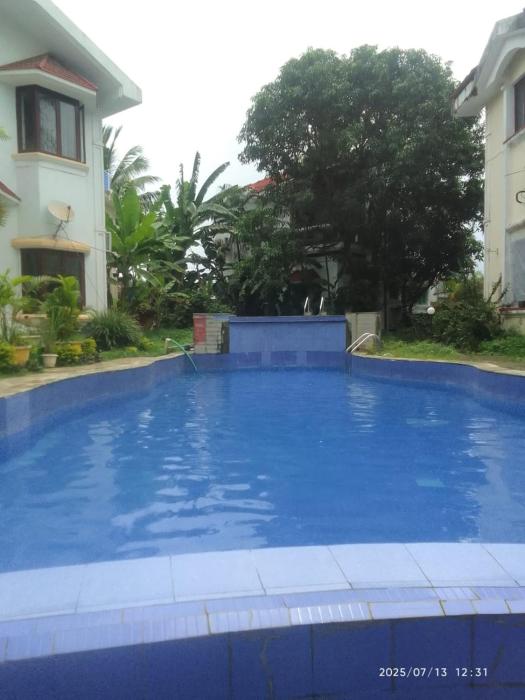 Ronnes 3BHK MEADOWS VILLA