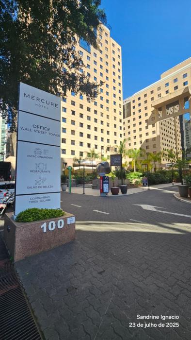 Flat Lowcost Premium Moema Mercure 1305