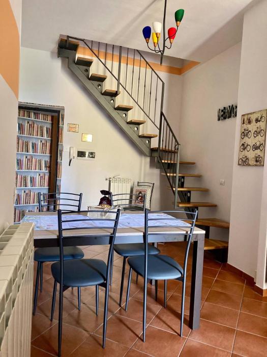 Charming Florence Apartment in Historic Building No Elevator