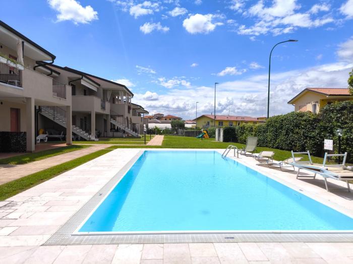 SG Family - Pastello Garda Apartment B1 - Pool & Center