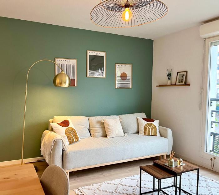 A 50 mètres de la frontière de Bâle,bus-tram, avec parking