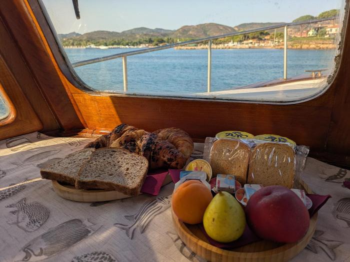 Che Manovra - A Night Onboard!