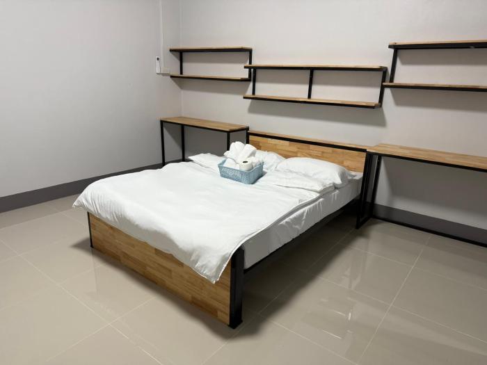 Highway guesthouse , Phayao