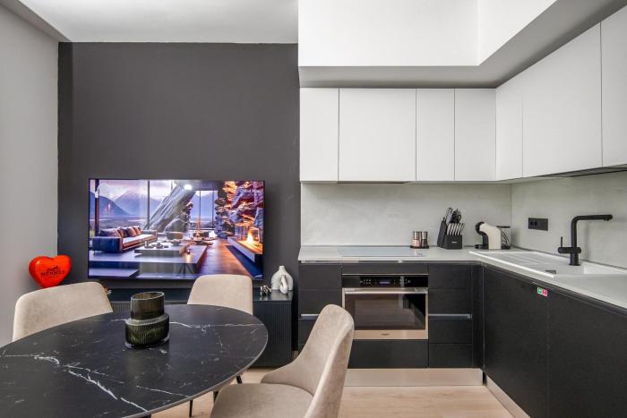 2BR Luxurious Designer holiday Apartment - Azulis1 - Garden - FREE Parking