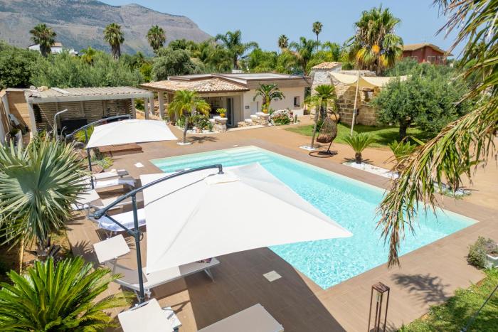 14th Oasis Villa With Private Pool Near Palermo
