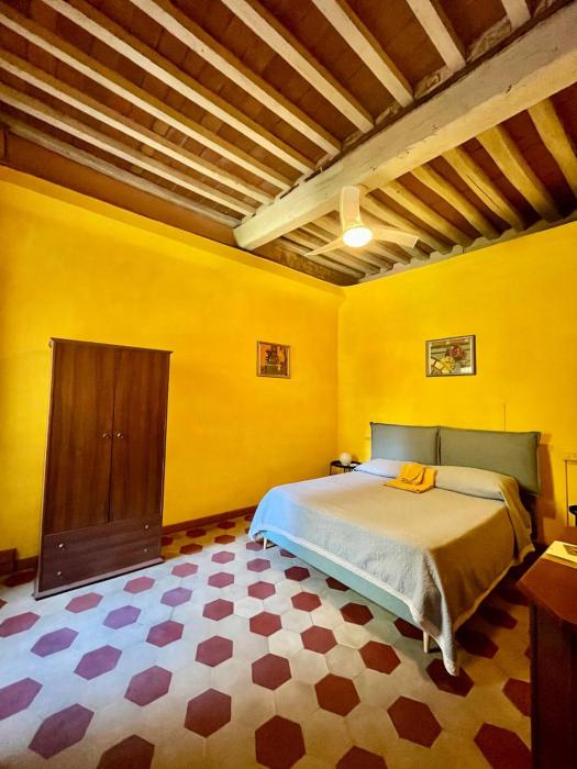 Gelso Moro Fashionable Stay in the Old Garden