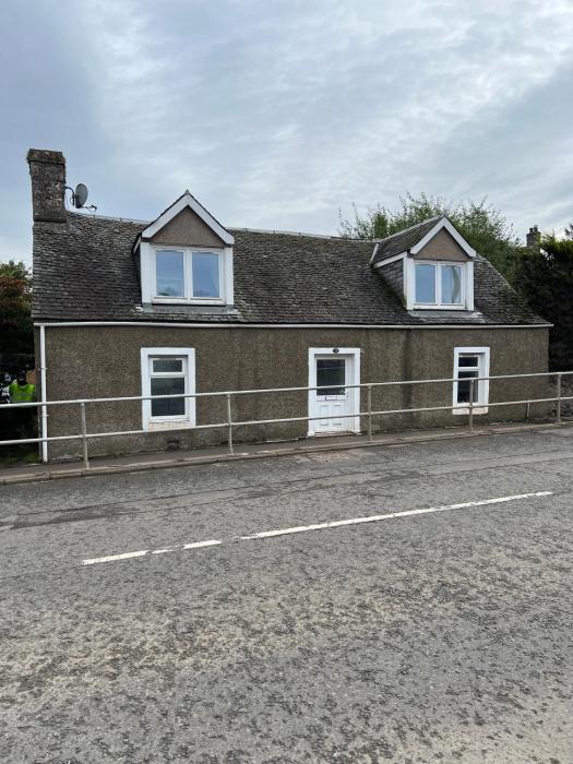 Spacious 2 bed traditional cottage