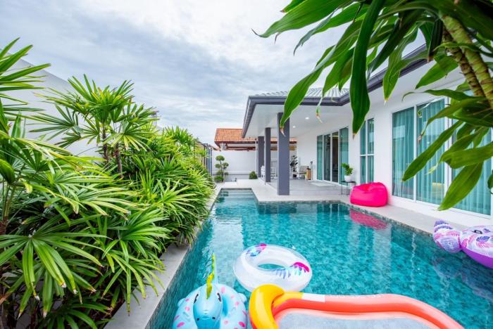 Sea of blue 芭提雅现代轻奢4卧5卫独栋泳池度假别墅