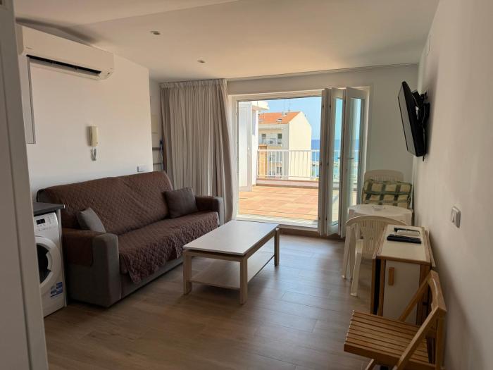 Atico 1 dormitorio Sant Antoni a 50m de la playa