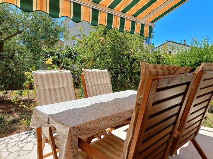 Lauras apartment facing the garden