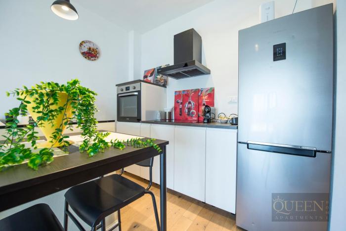 QUEEN HOME Bologna EXIBITHION