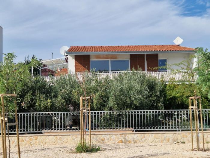 Apartment Sea Breeze