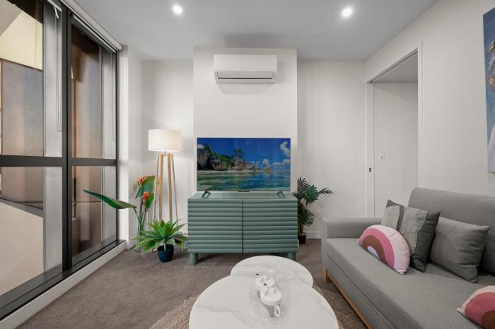 Cosy CBD Park Views Retreat