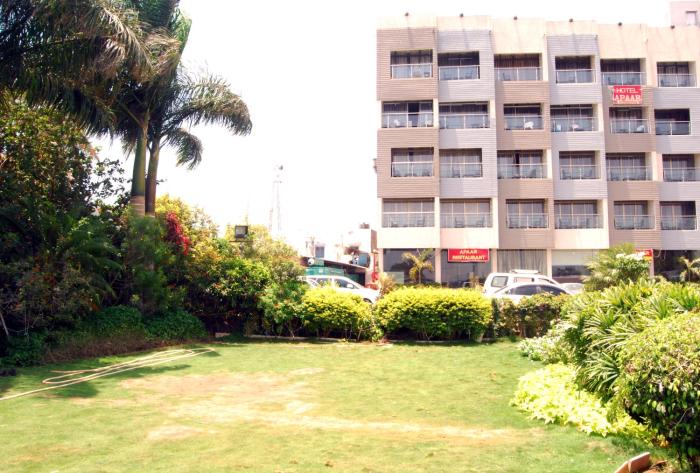 Hotel Apaar with Sea Face Garden Restaurant