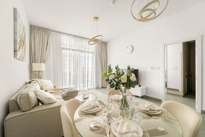 1BR Luxury Stay in Sobha Hartland