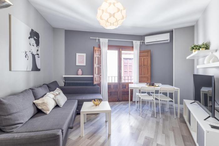 33EnjoyGranadaCentro. Parking opcional.