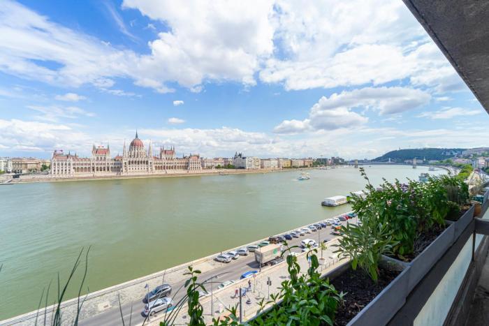 Breathtaking Panorama view 3Br Balcony