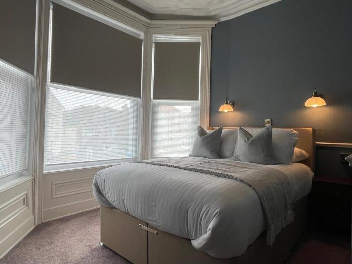 Wedgwood Hotel - Room 4