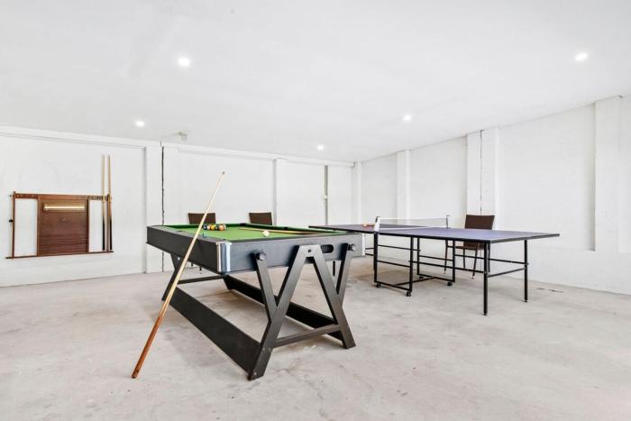 The Beach House - Views & Games Room
