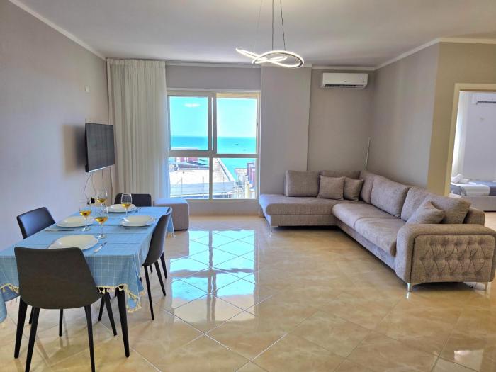 Sea View Apartment in Durres Beach 100