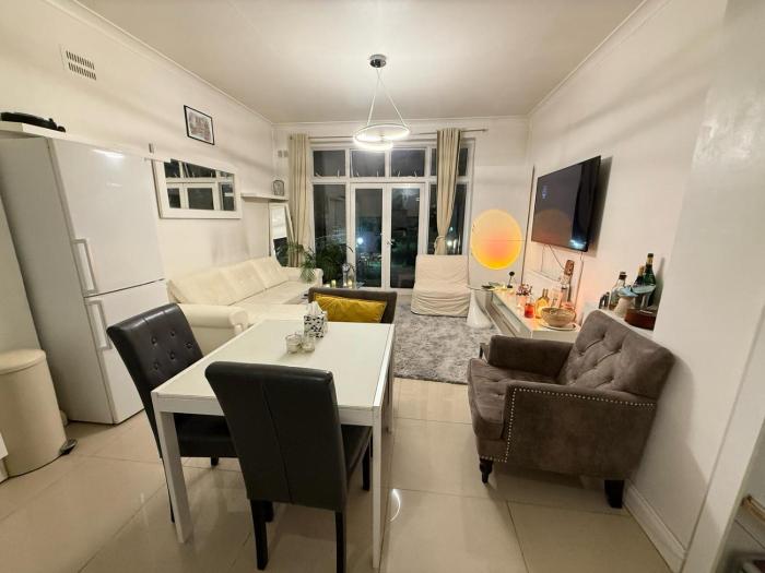 Acton Garden 2 bed flat