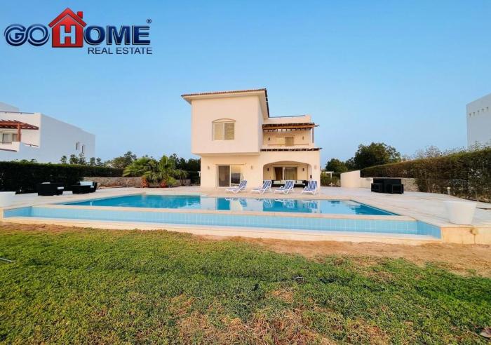 Spacious Villa 4 Broom Private Pool V35 at White villa