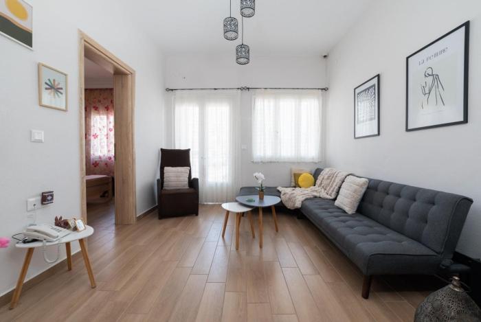 Modern & Charming Apartment