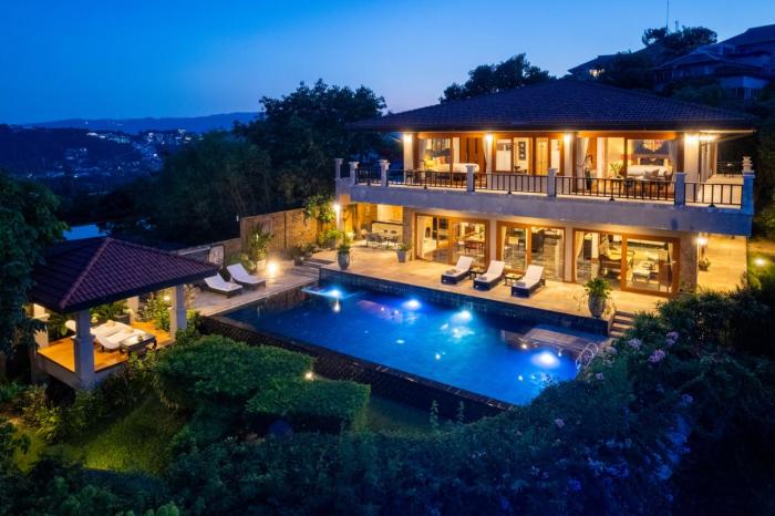 Baan Phuttarak Villa - 4BR Private Sea View