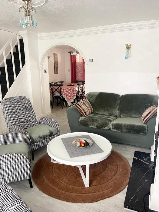 Shepherds House - Spacious 4 bedroom