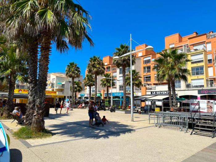 A 100m de la plage A5, etage 1