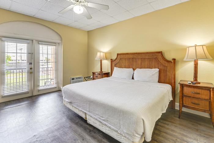 Direct 10K Islands Access Dockside Naples Studio