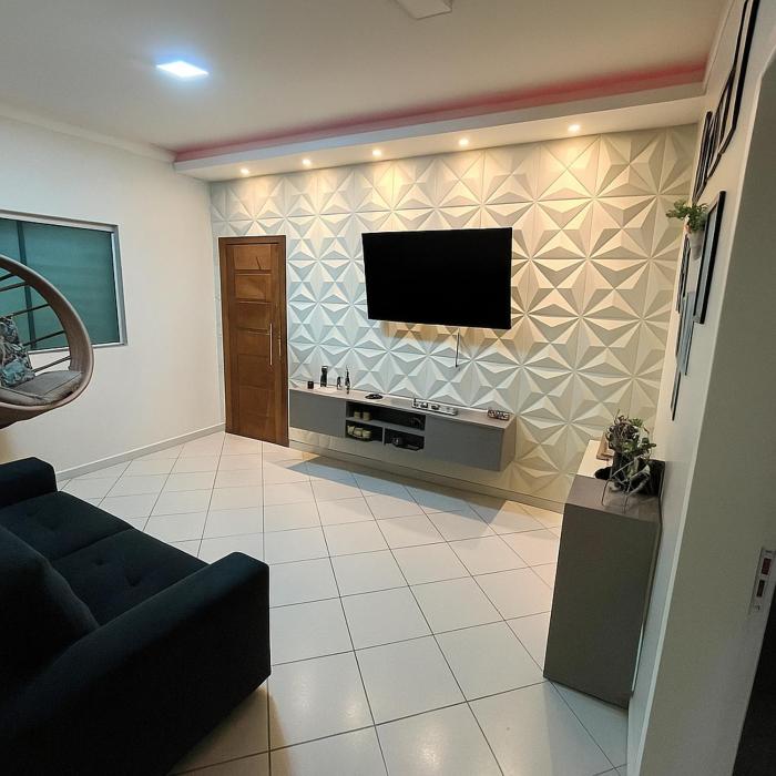 Apartamento completo e elegante, BEM LOCALIZADO.