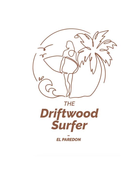 The Driftwood Surfer Beachfront Hostel Restaurant Bar, El Paredon