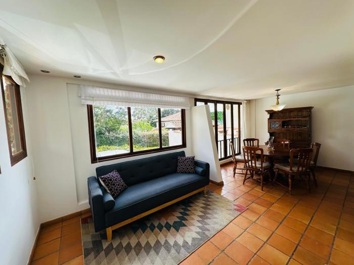 Bruma-Casa familiar cerca a la Plaza Ppal