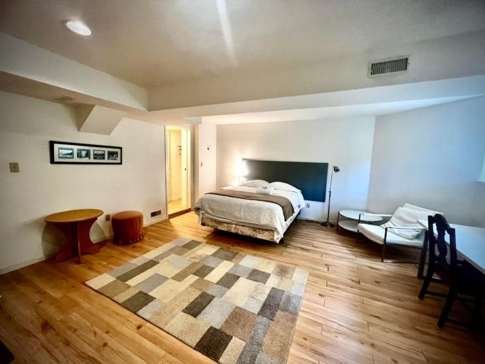 Beautiful and cozy room in Vancouver