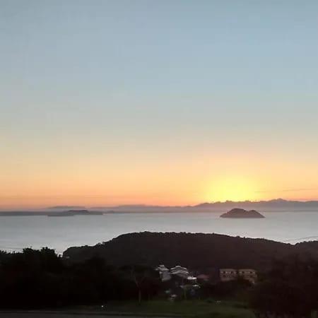 Buzios Suites - com Garagem