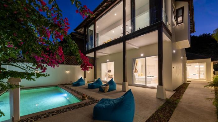 Aqua Vista 02 - 4BR Villa Near the Beach