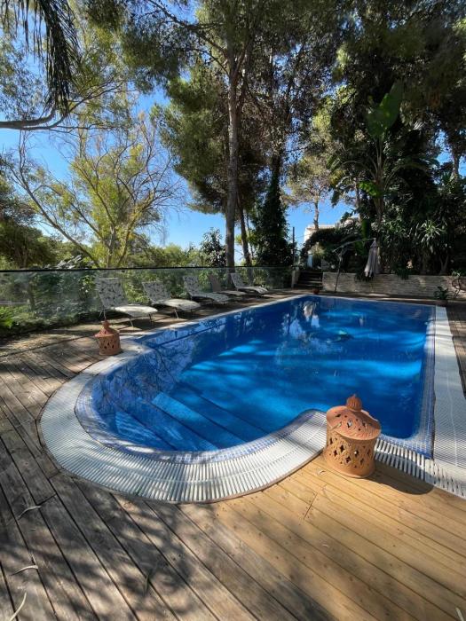 Villa Compartida con Vistas al Mar y la Montaña