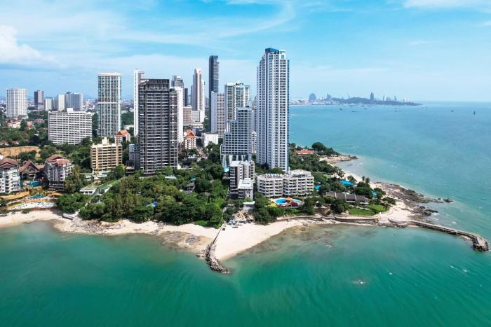 Golden Tulip Pattaya Beachfront Resort