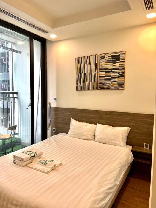 Great Studio Apartment In Vinhomes Green Bay 30 Minutes To Airport