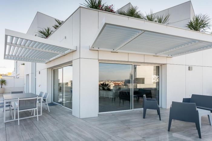 Port Marianne duplex sur toit, clim, superbe vue