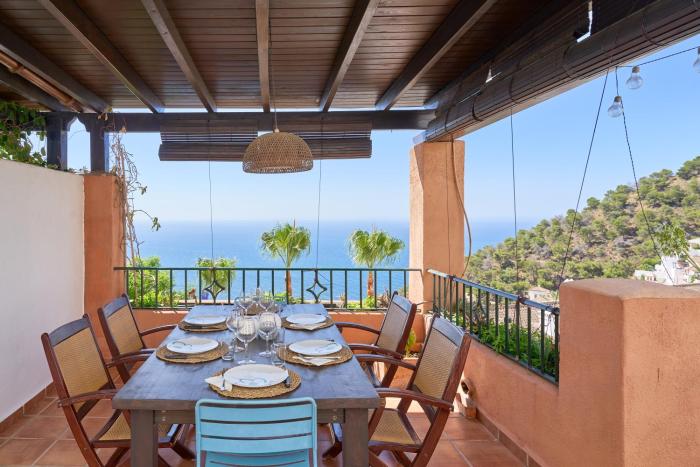 Stunning sea views pool garden