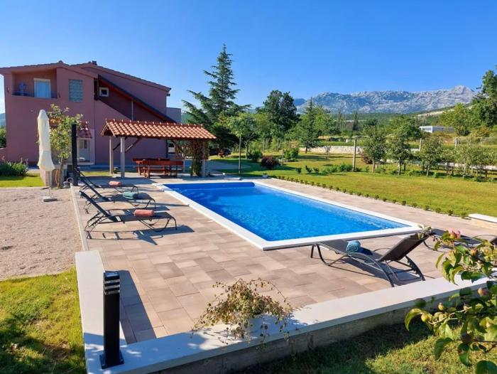 Villa Dola with private pool