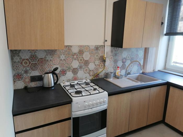 Dwa pokoje kuchnia łazienka w cichym centrum miasta z wewnętrznym parkingiem Samodzielne zameldowanie o dowolnej porze