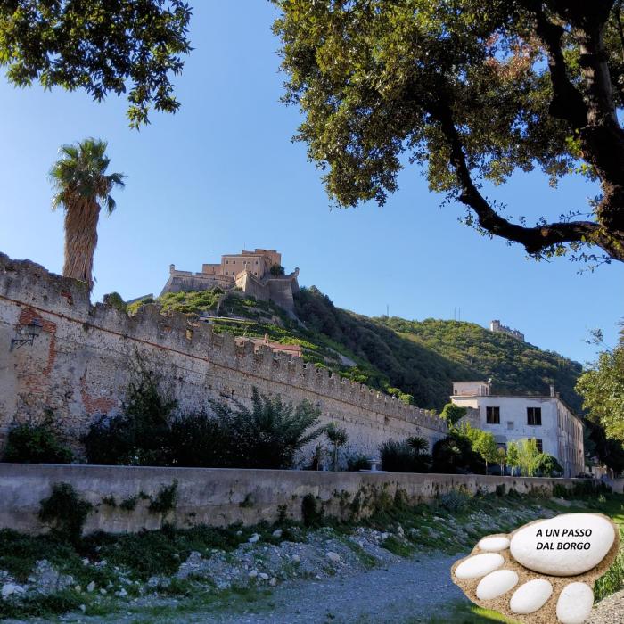 A Un Passo Dal Borgo