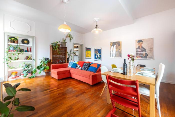 GuestHost - Lovely Apartment in Parma!