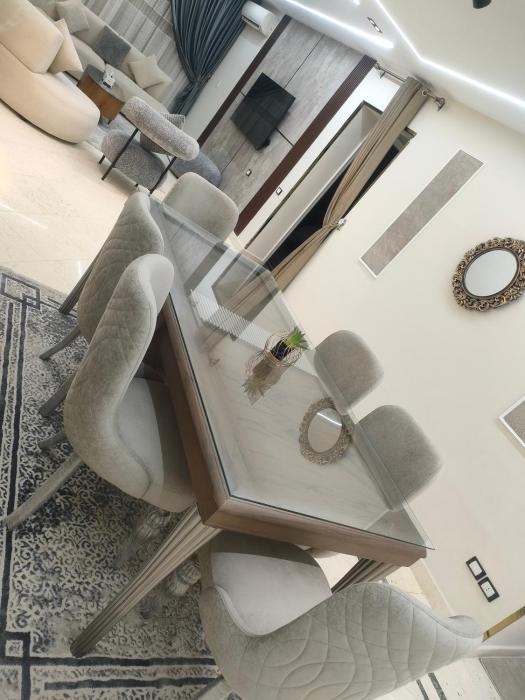 شقه فندقيه أمام سيتى ستارز وفندق الانتركونتنال مباشره مدينة نصر