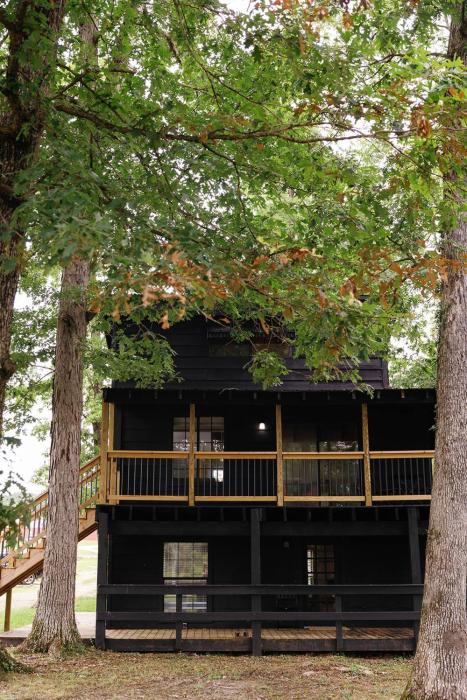 "Black Hawk" - The Overlook LUX Cabin - RRG