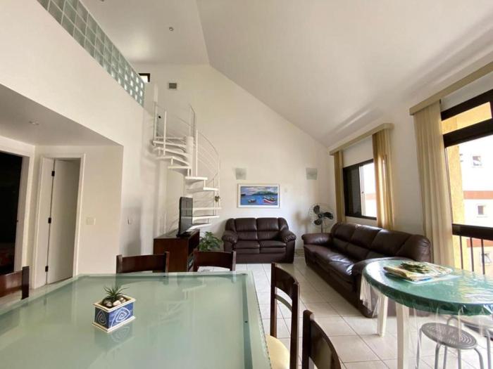 Cobertura no Guarujá a 400mts da praia