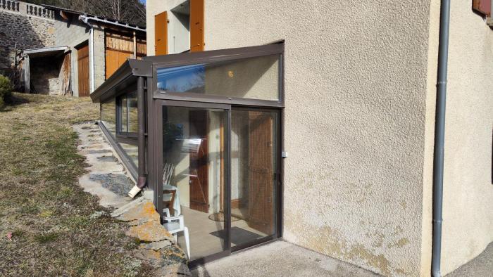 Appartement chaleureux avec véranda